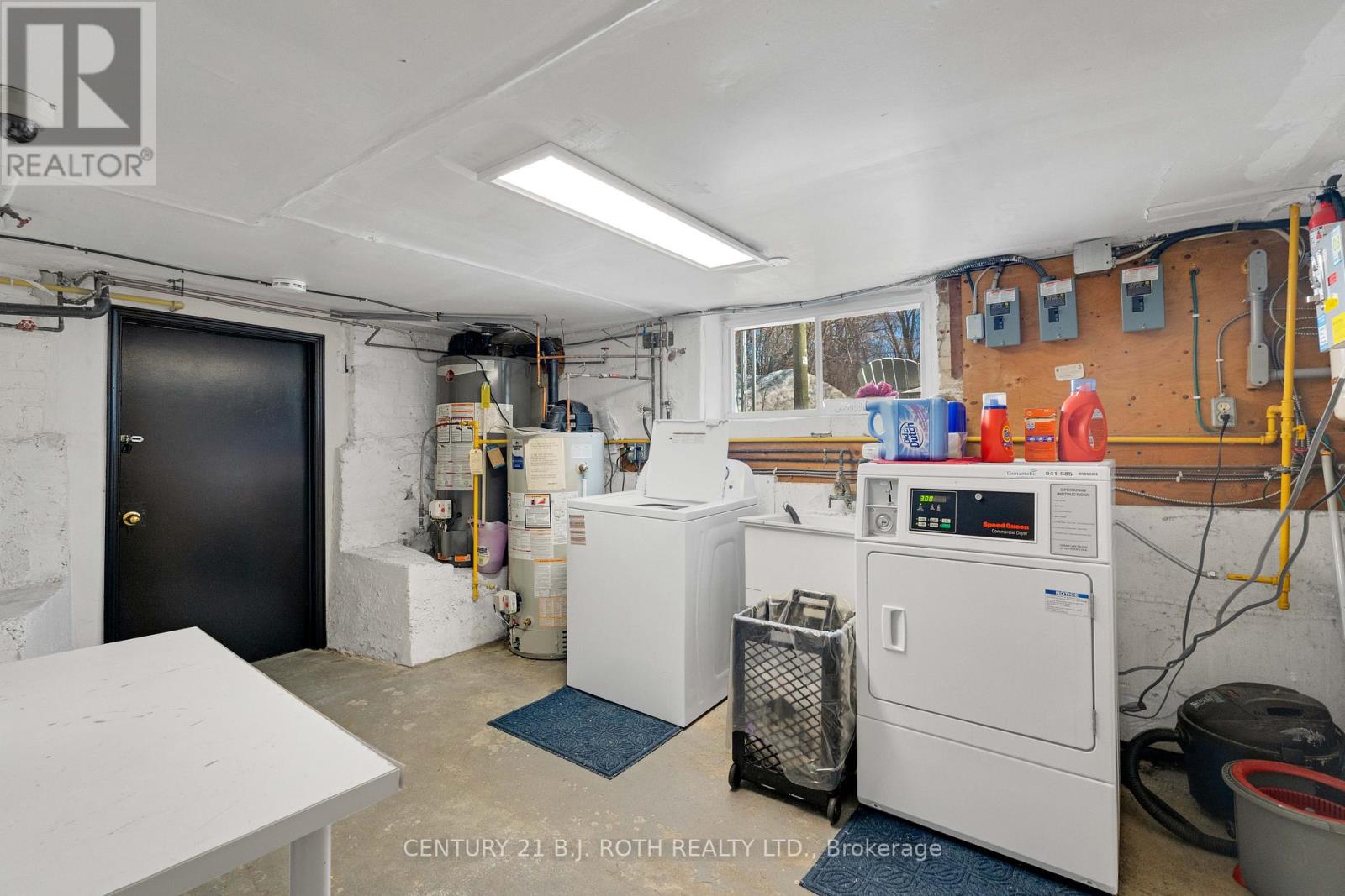 184 BORLAND STREET E - 22