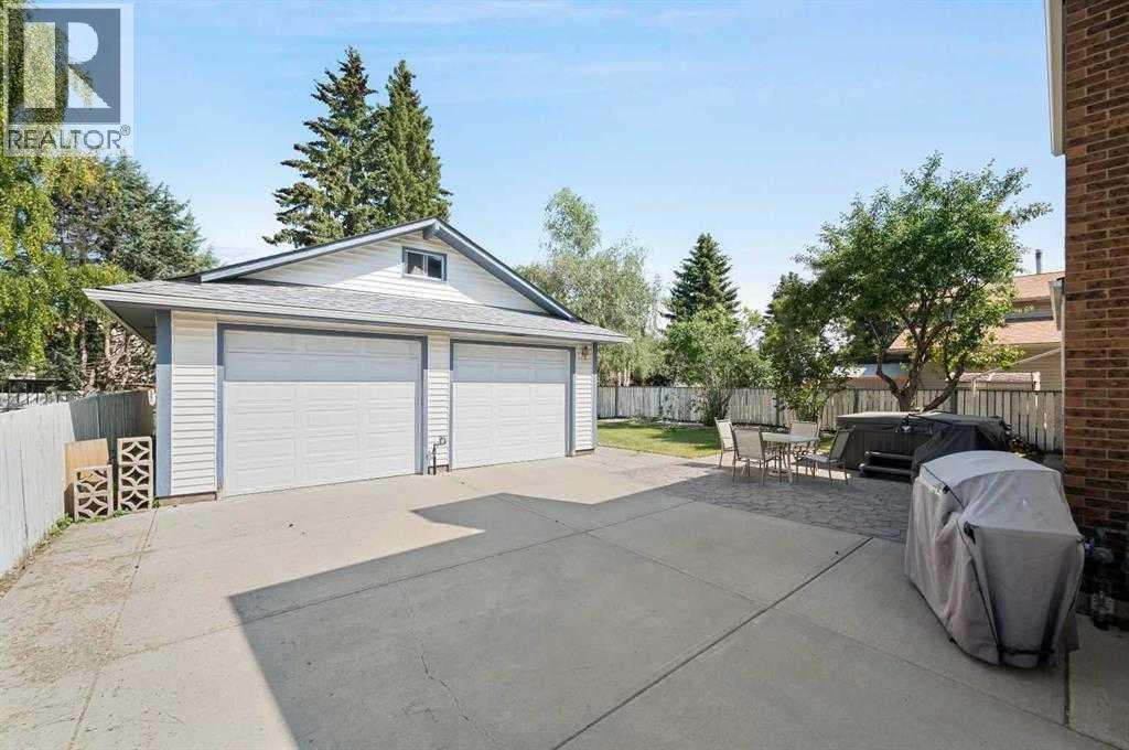5632 dalhousie Drive NW - 4