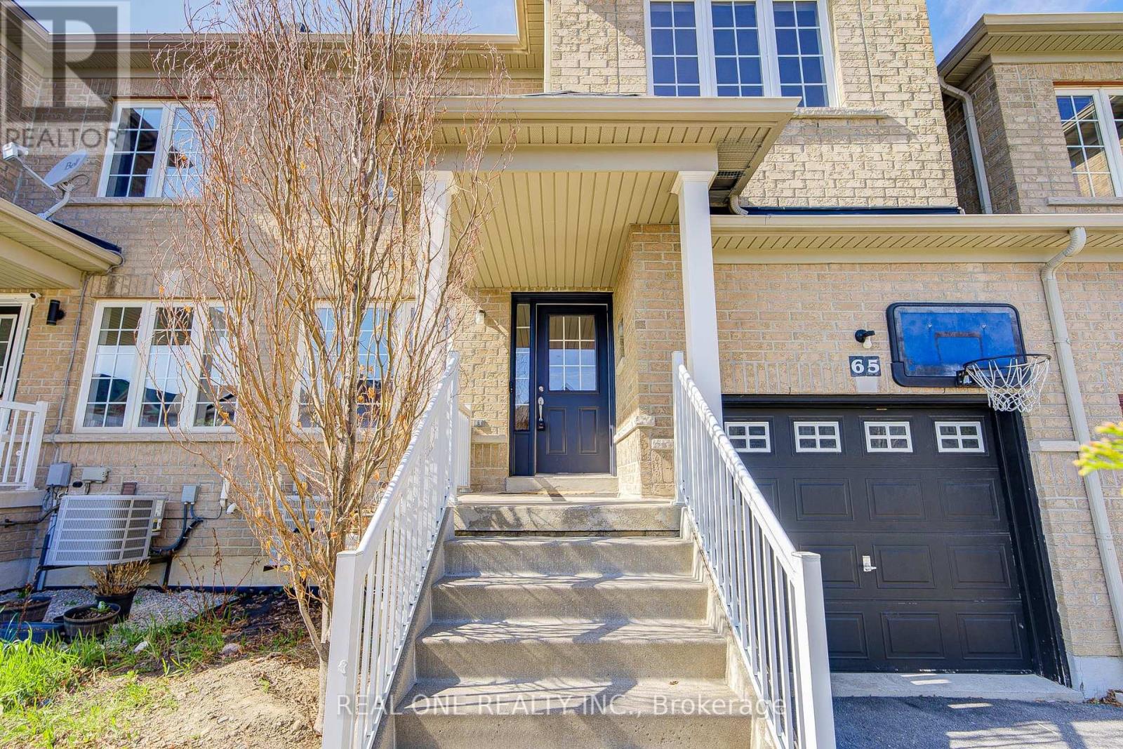65 WESTCLIFFE CRESCENT - 2