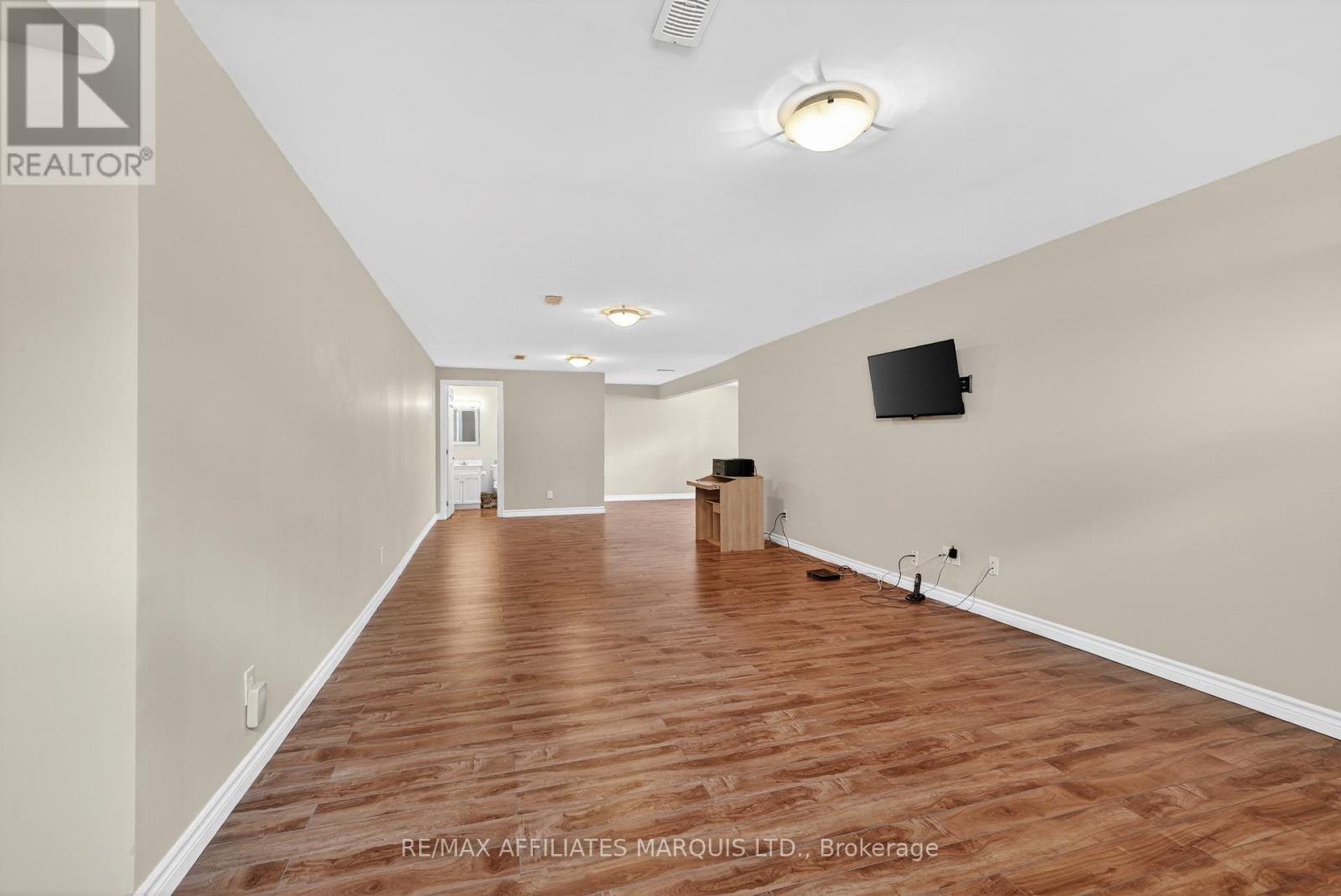 516 JO ANNE CRESCENT - 26
