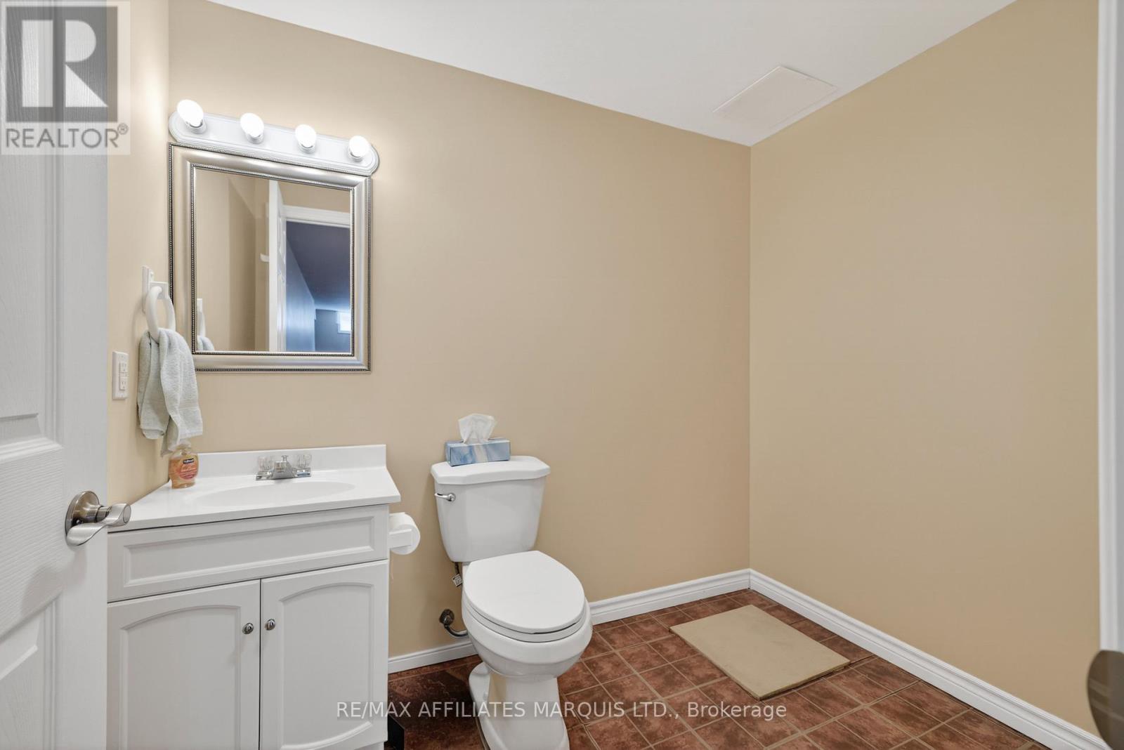 516 JO ANNE CRESCENT - 27