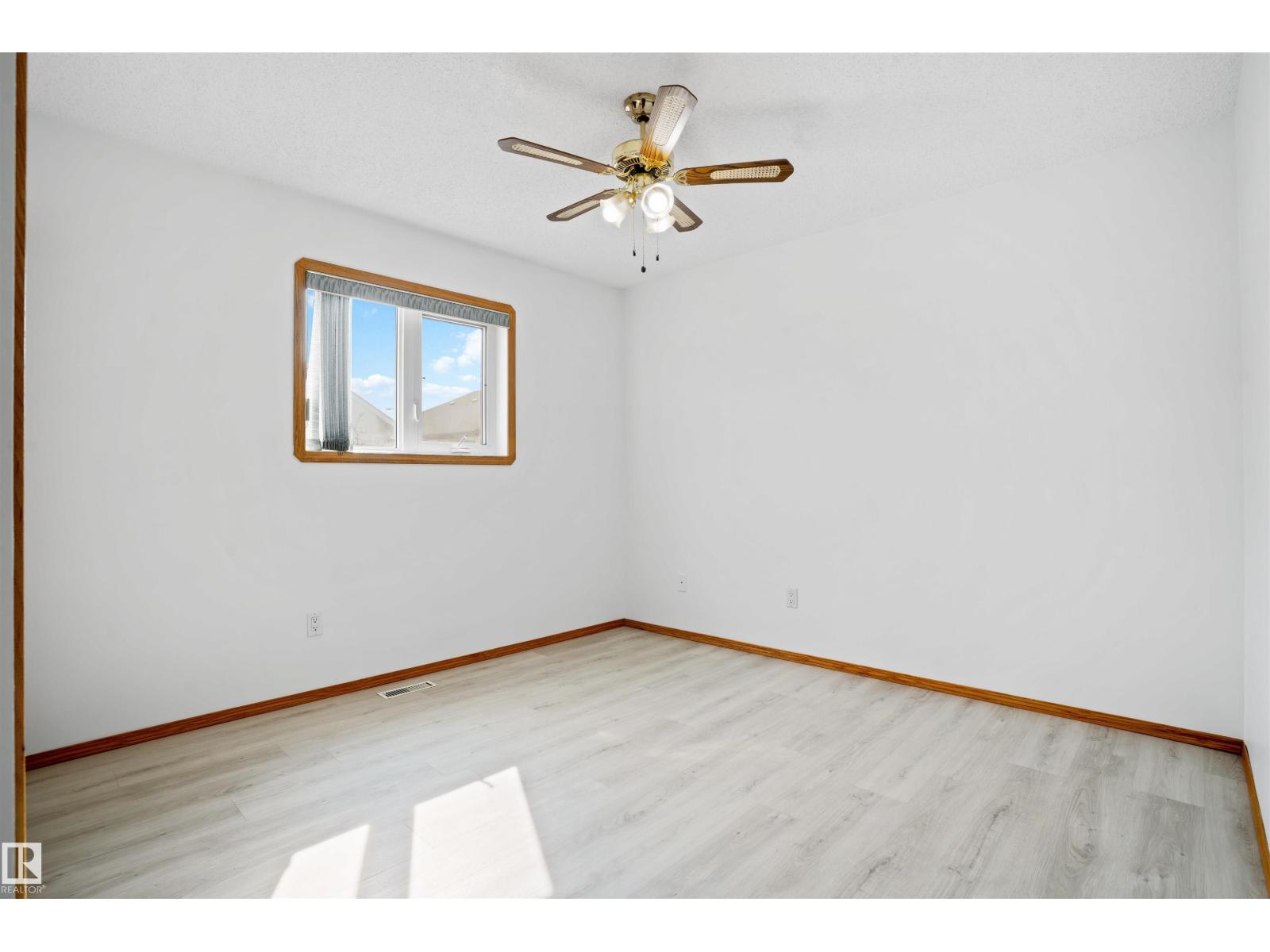 2915 151A AV NW, Edmonton