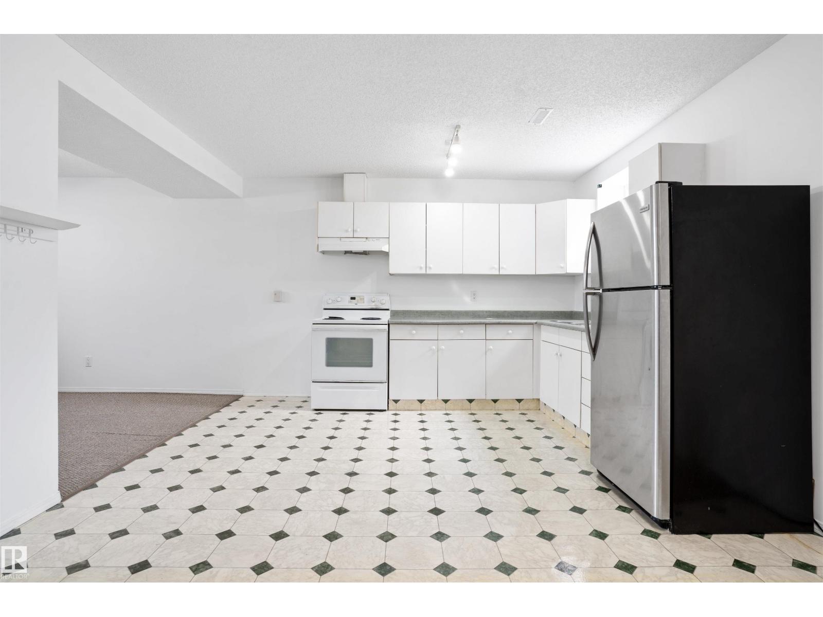 2915 151A AV NW, Edmonton