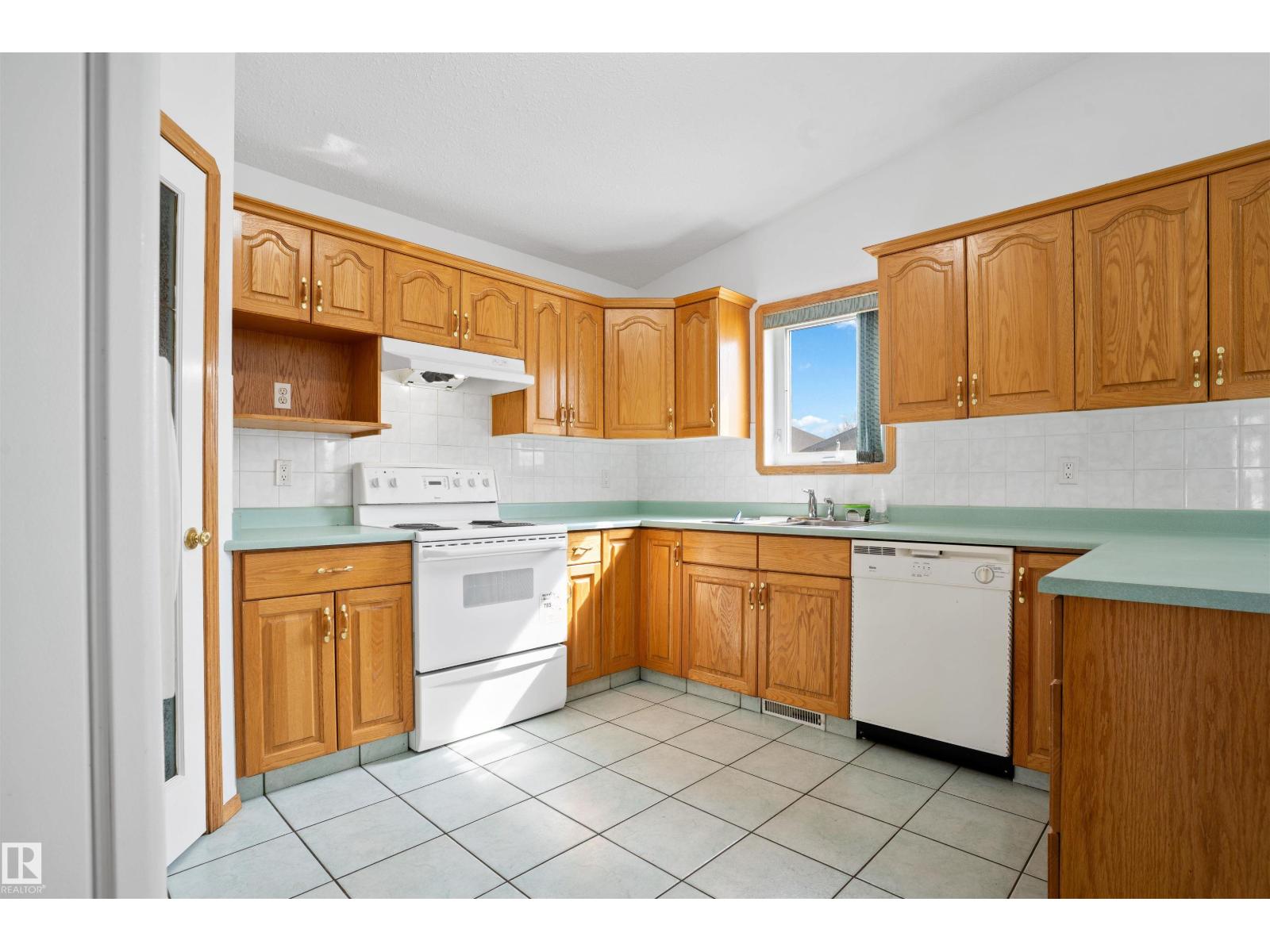 2915 151A AV NW, Edmonton