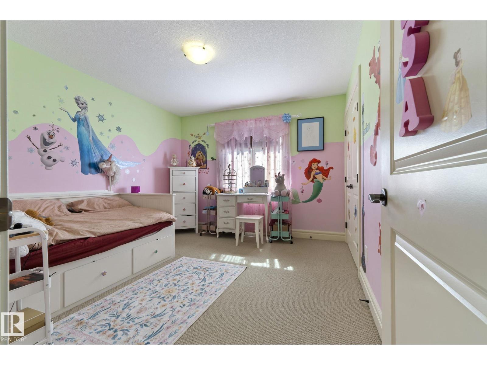 2011 126 ST SW, Edmonton