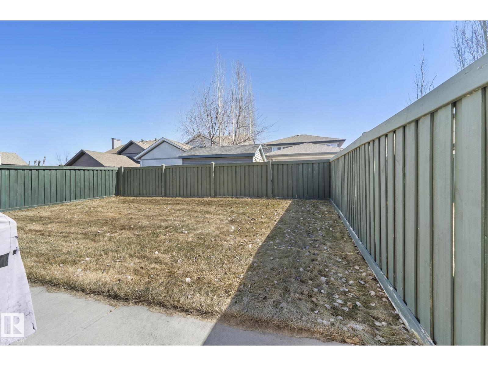 2011 126 ST SW, Edmonton