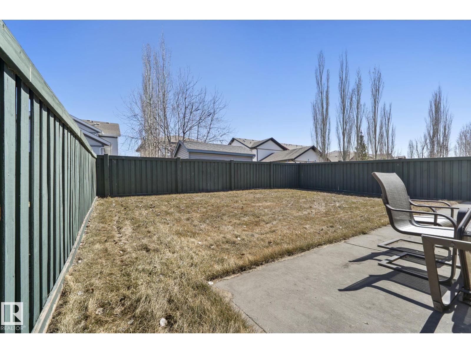 2011 126 ST SW, Edmonton