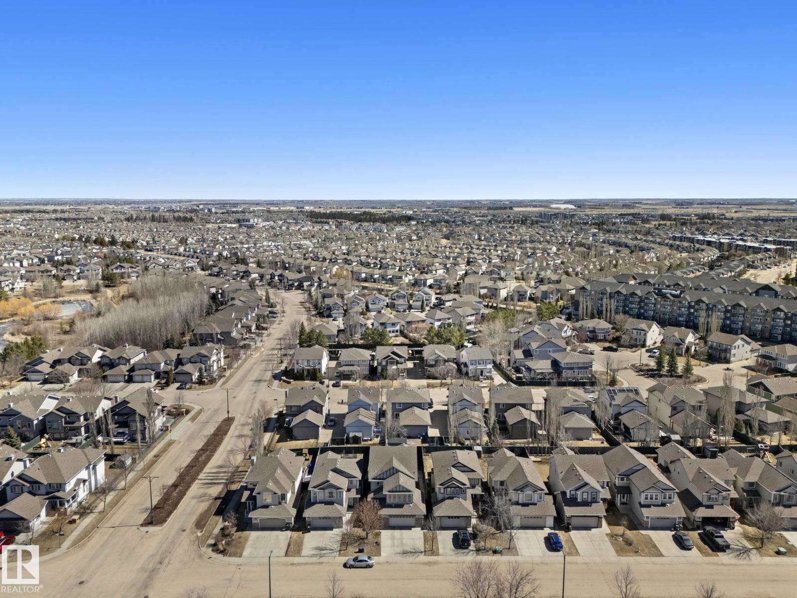 2011 126 ST SW, Edmonton