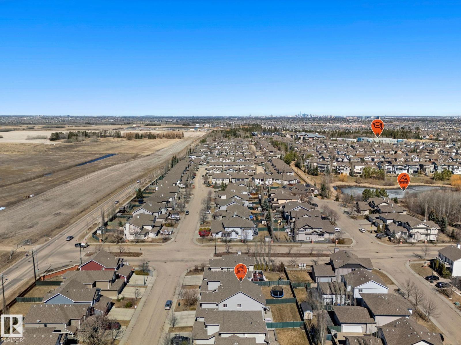 2011 126 ST SW, Edmonton