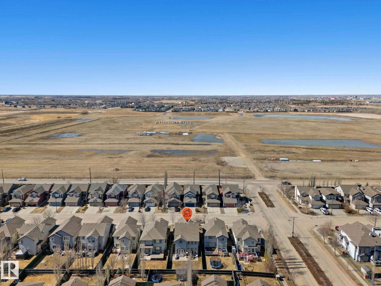 2011 126 ST SW, Edmonton