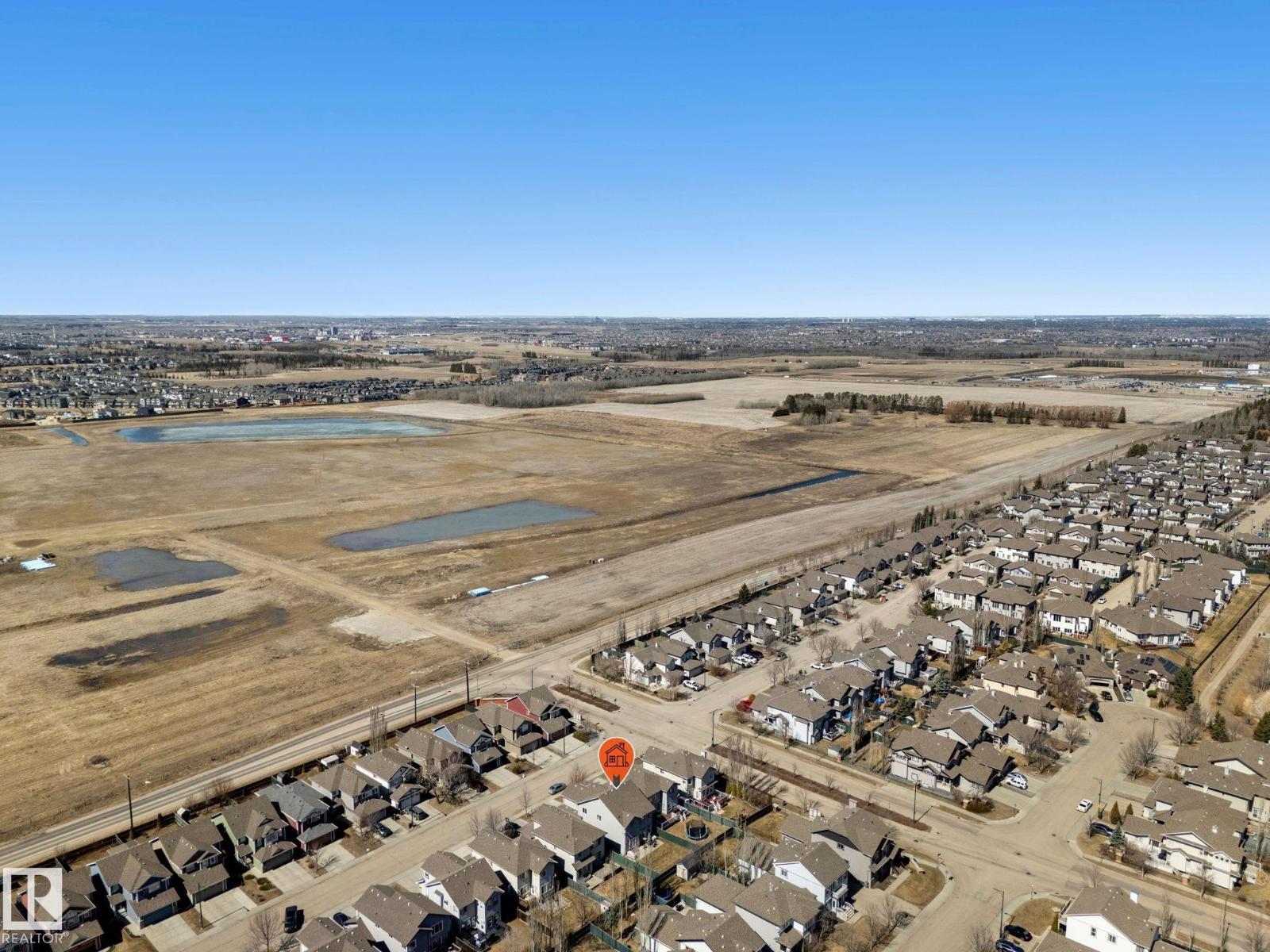 2011 126 ST SW, Edmonton