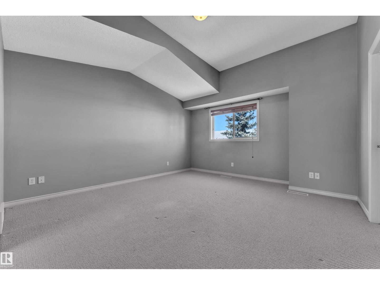 #110 13825 155 NW, Edmonton