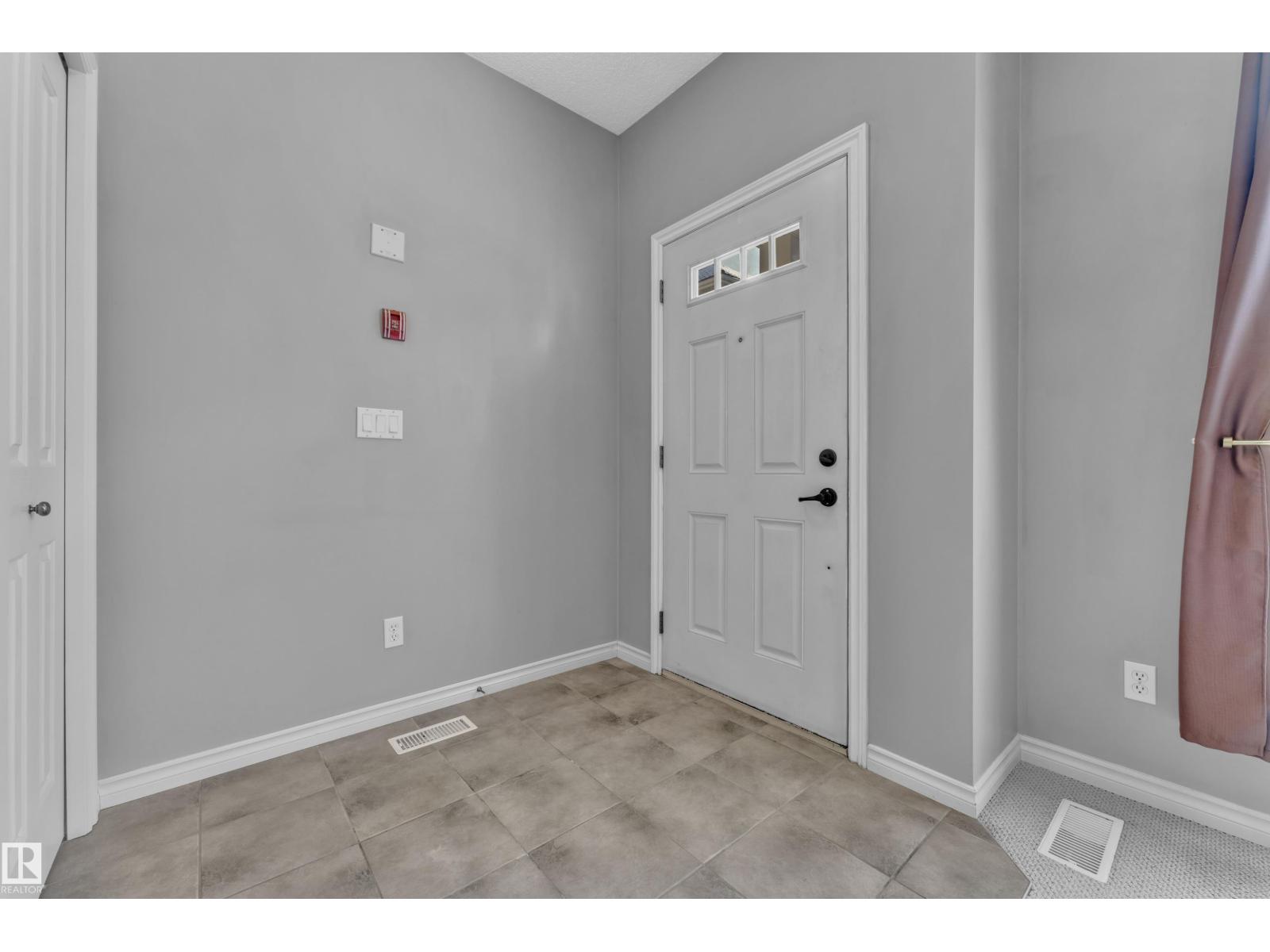 #110 13825 155 NW, Edmonton