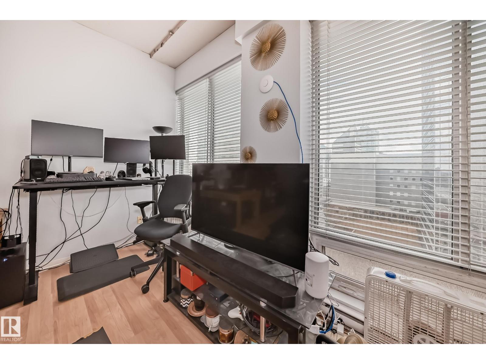 #1207 10024 JASPER AV NW, Edmonton