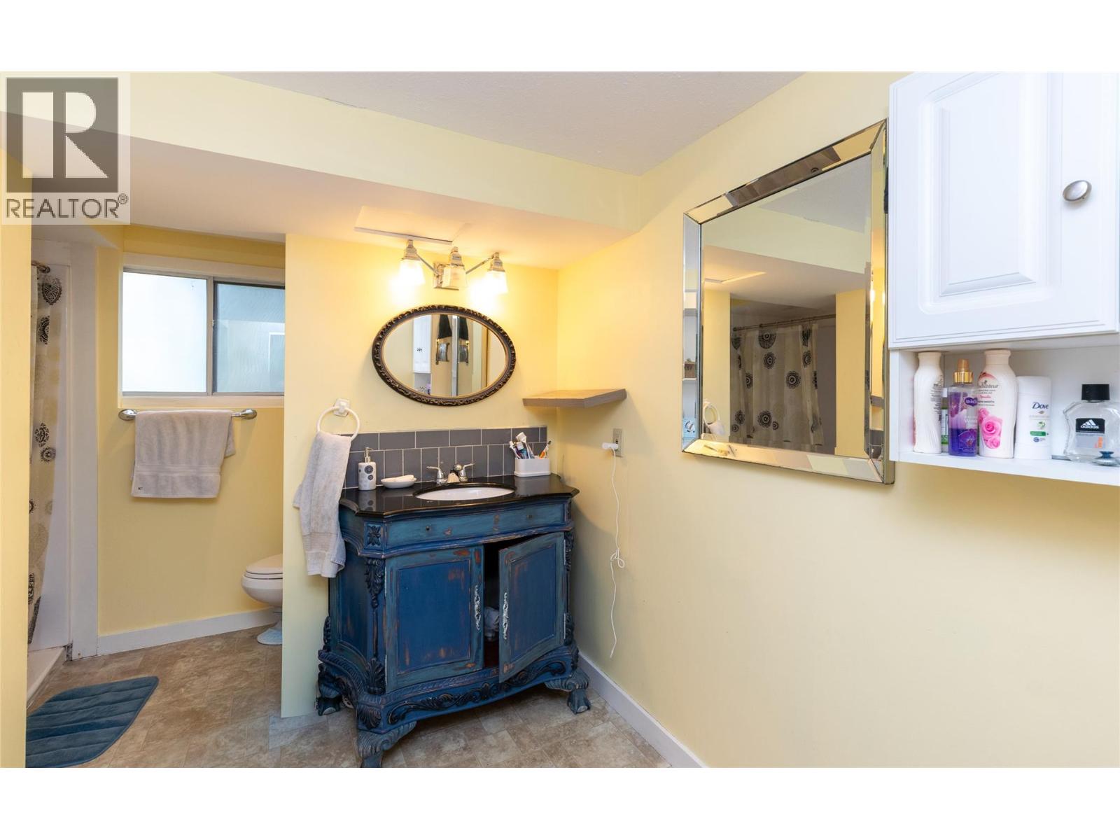 2780 25 Avenue NE - 35