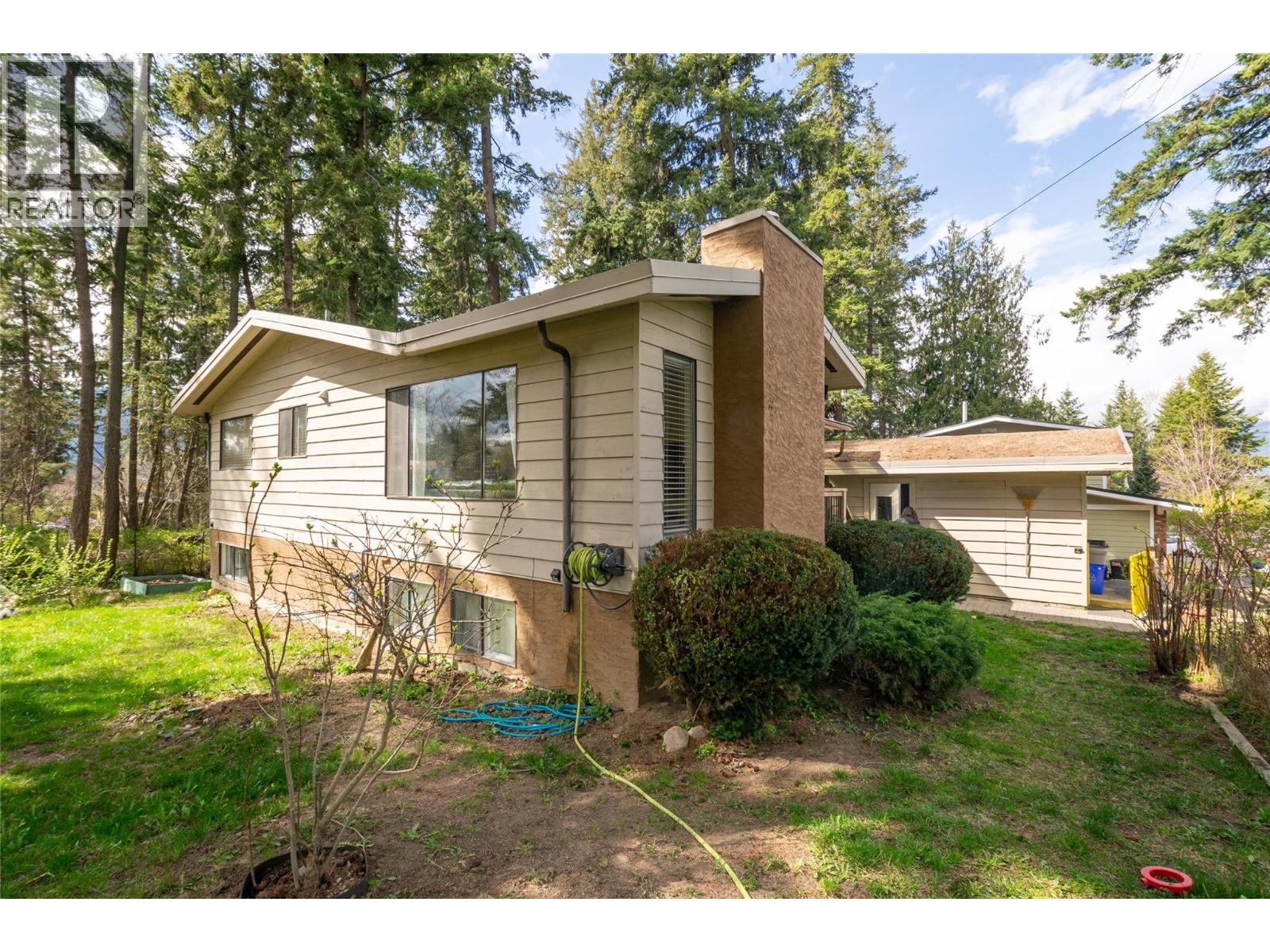 2780 25 Avenue NE - 38