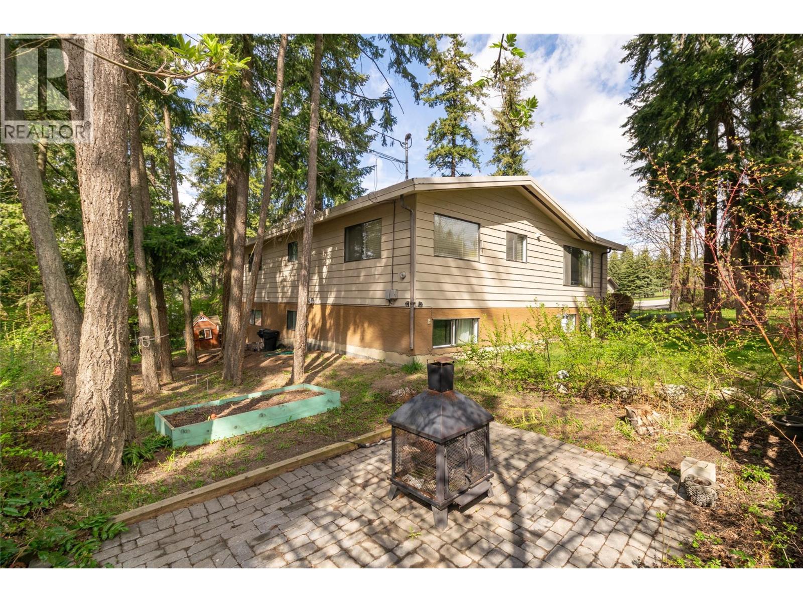 2780 25 Avenue NE - 39