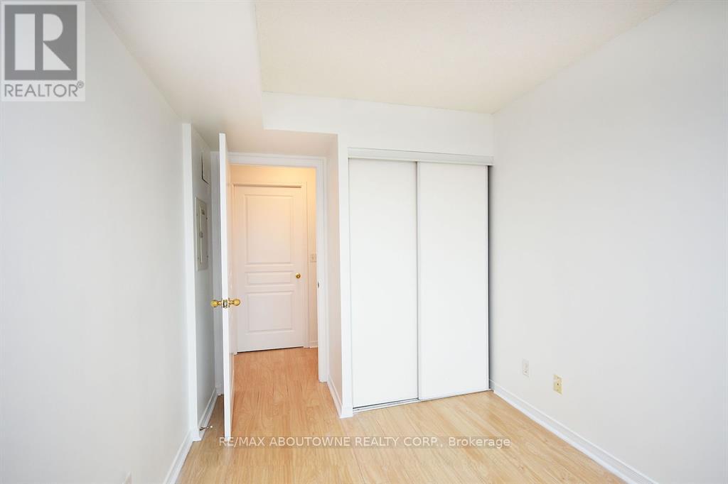 1102 - 2585 ERIN CENTRE BOULEVARD — photo 18