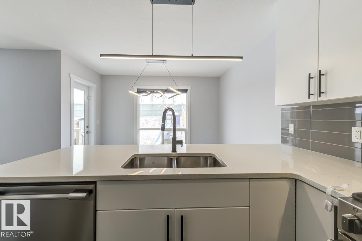 1714 169 ST SW SW, Edmonton