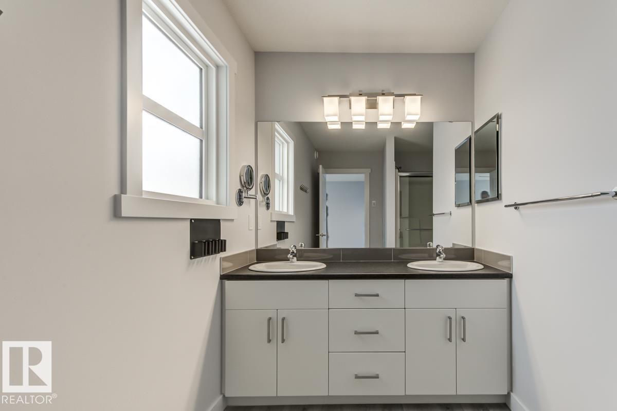 1714 169 ST SW SW, Edmonton