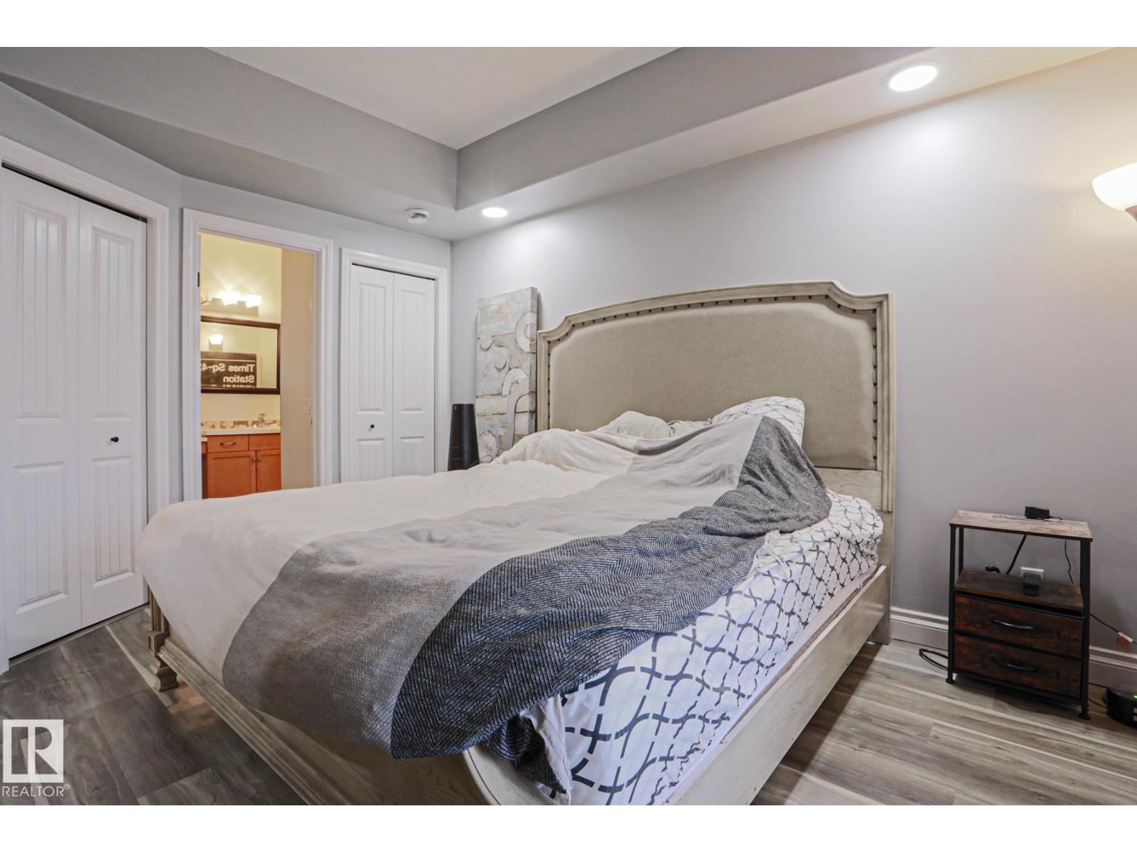 #18 2565 HANNA CR NW, Edmonton