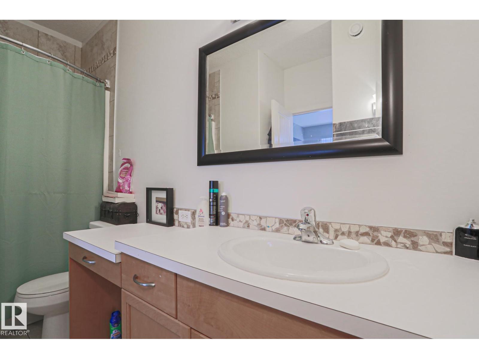 #18 2565 HANNA CR NW, Edmonton