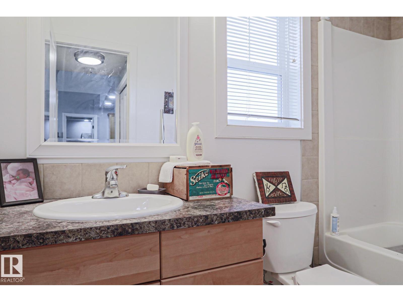 #18 2565 HANNA CR NW, Edmonton