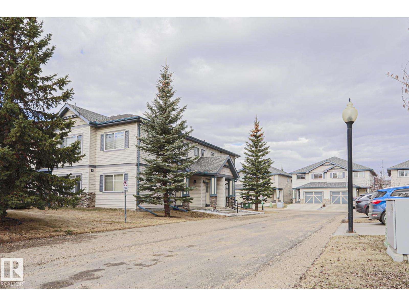 #18 2565 HANNA CR NW, Edmonton