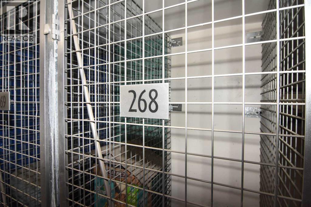 #905 30 Brentwood Common NW - 14