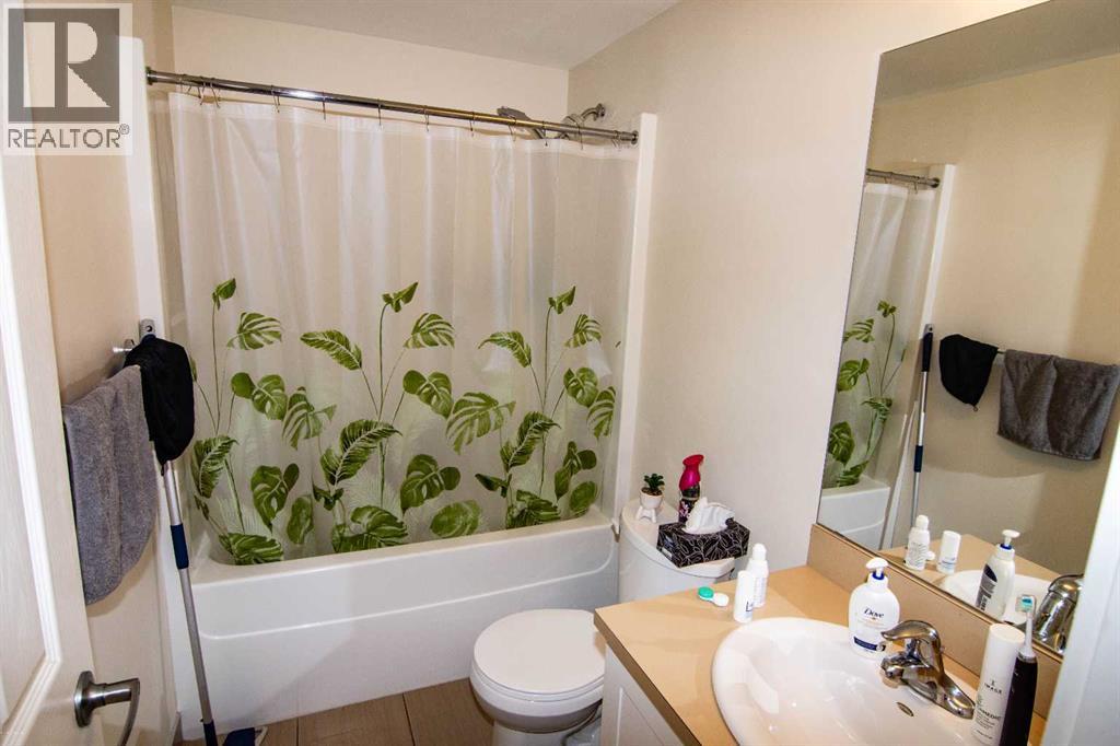 #905 30 Brentwood Common NW - 21