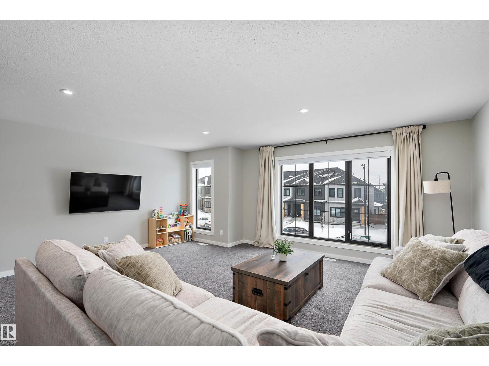 46 CHELLES WD, St. Albert