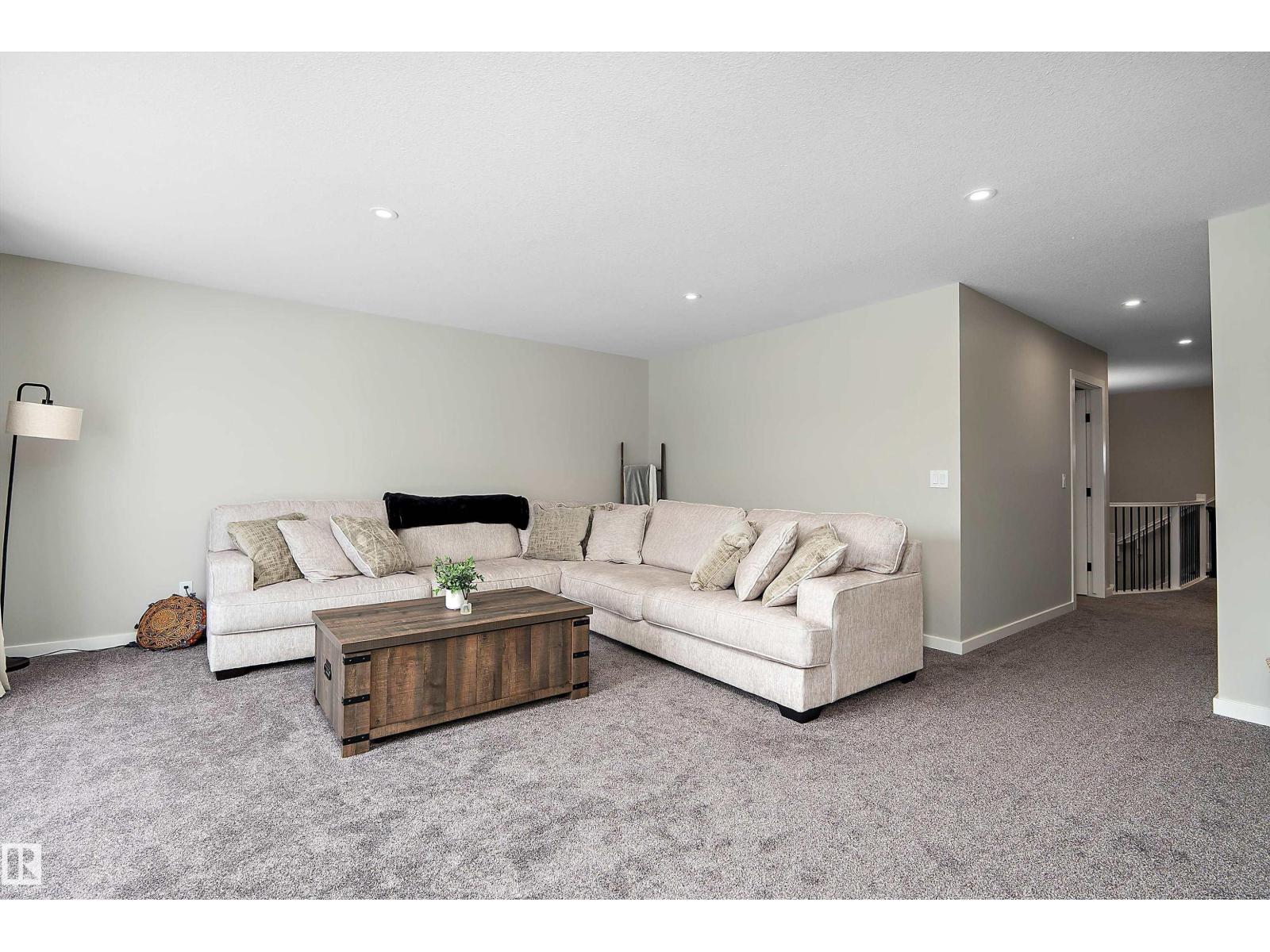 46 CHELLES WD, St. Albert