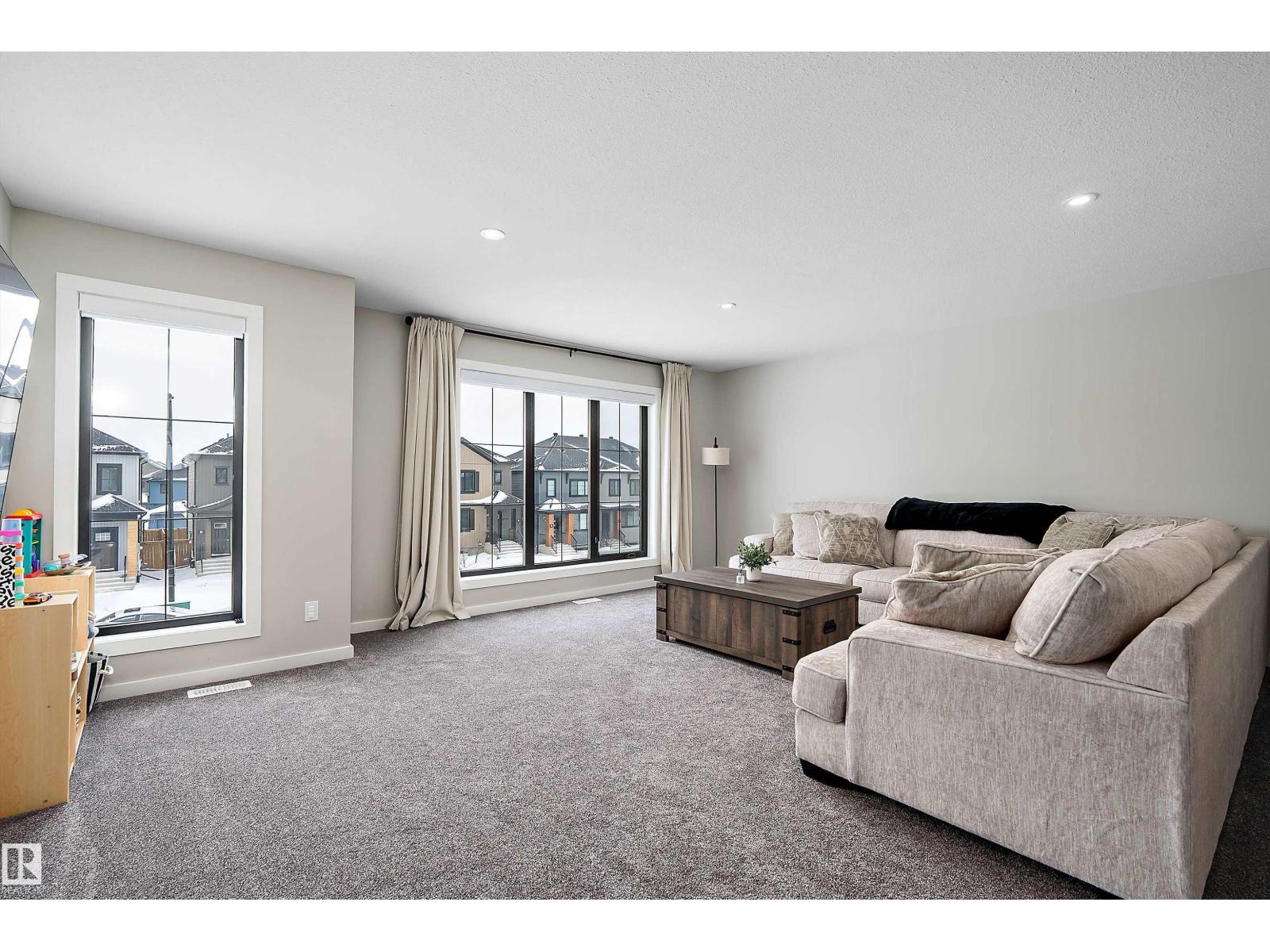 46 CHELLES WD, St. Albert