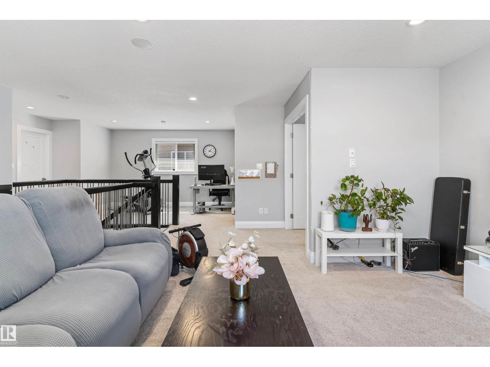 18096 89 ST NW, Edmonton