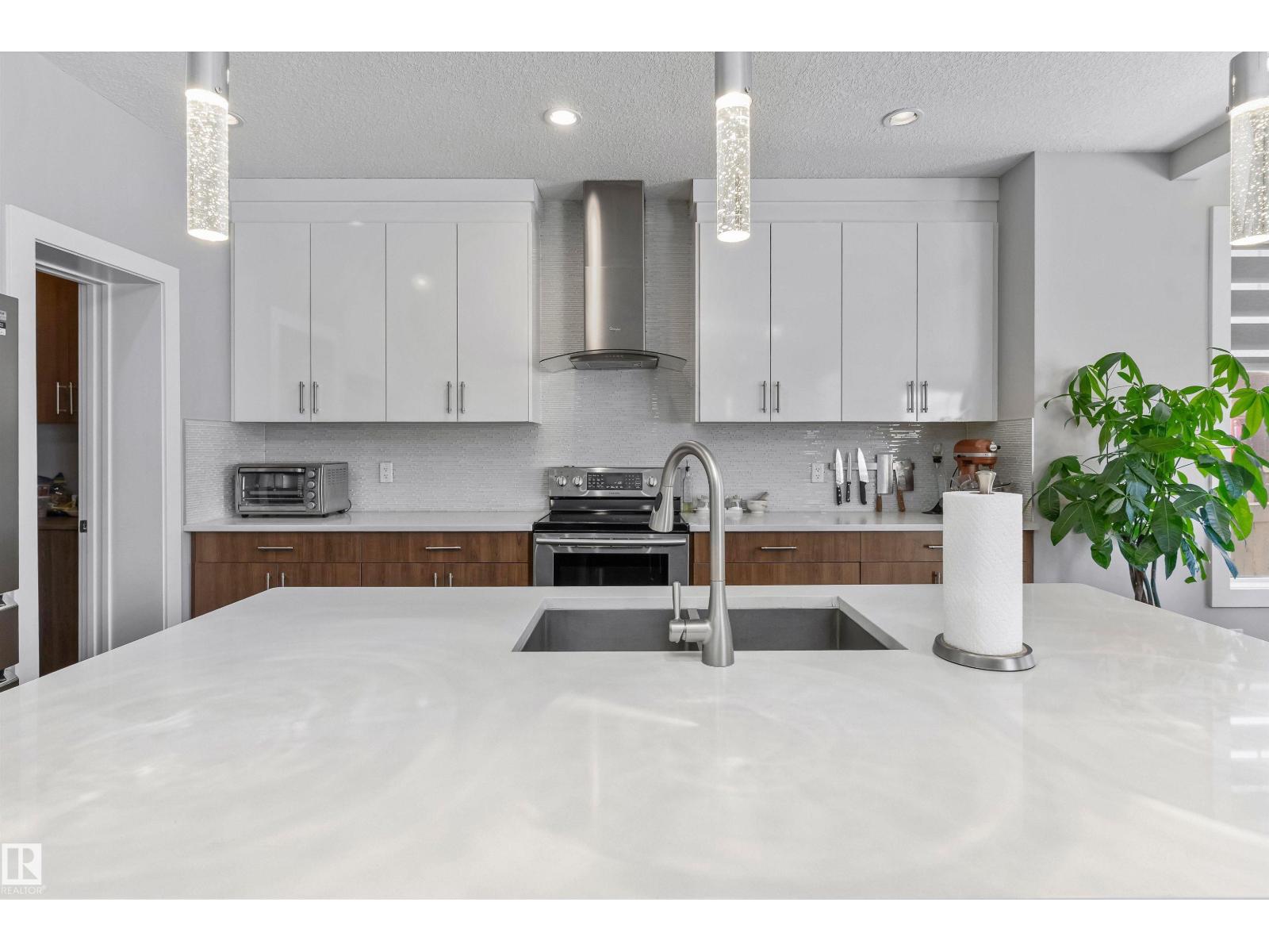 18096 89 ST NW, Edmonton