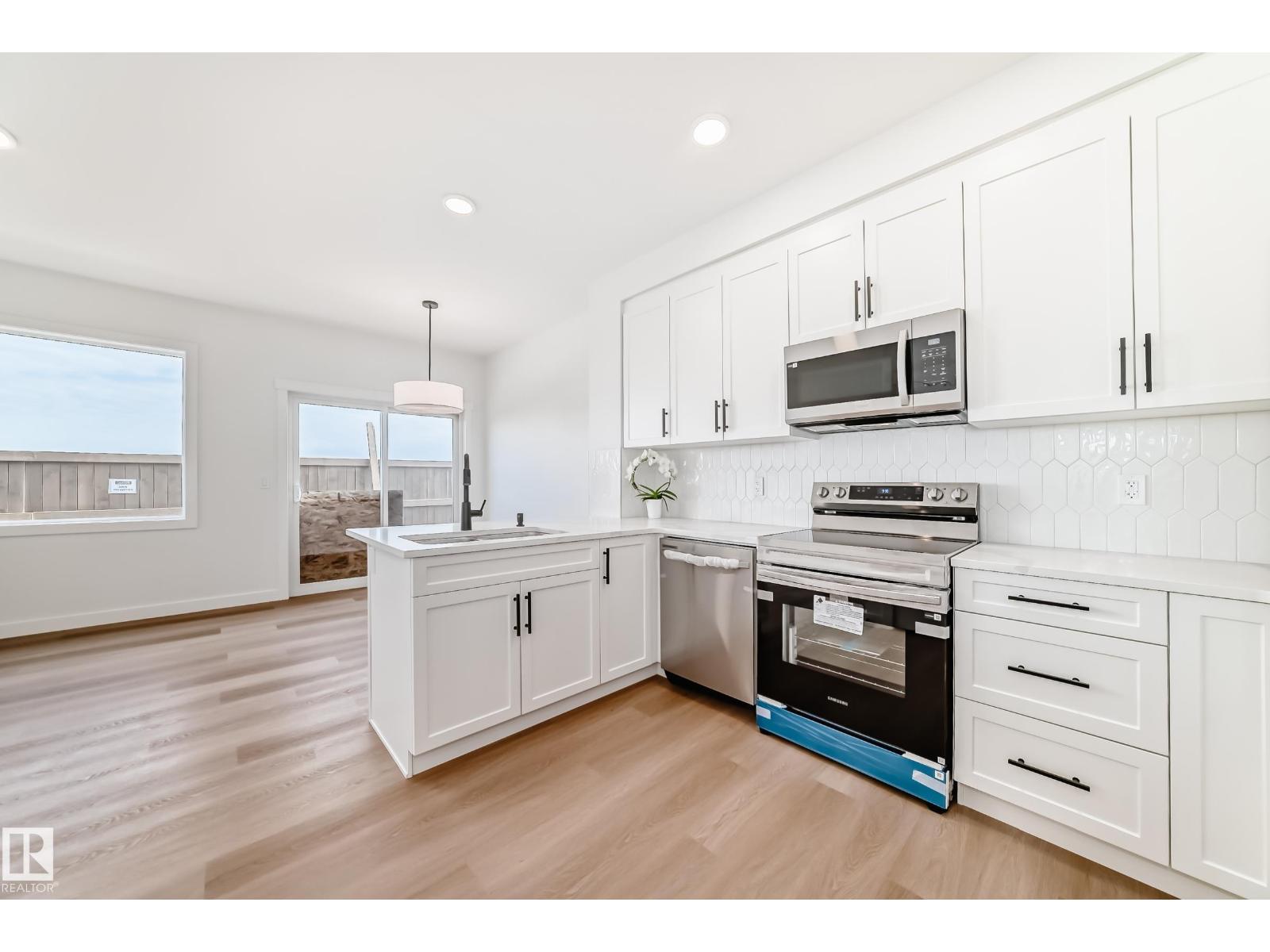 #34 710 Mattson DR SW SW, Edmonton