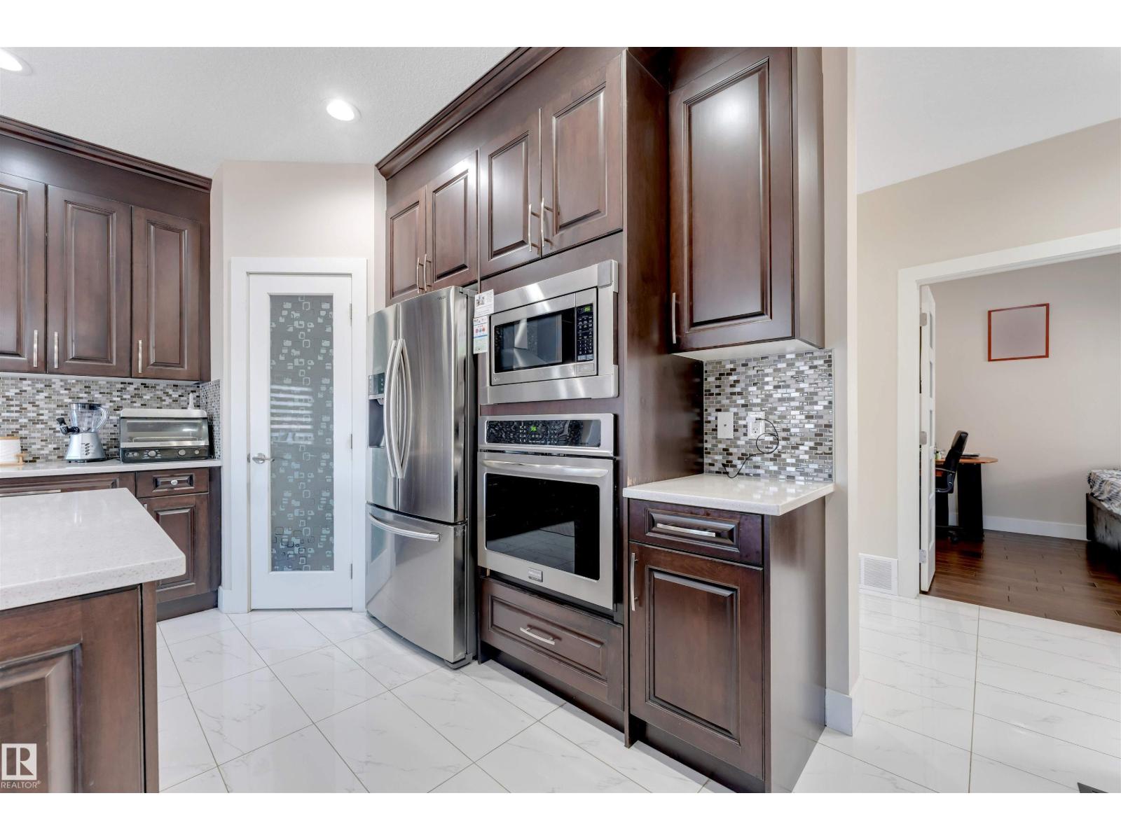 1943 ADAMSON TC SW, Edmonton