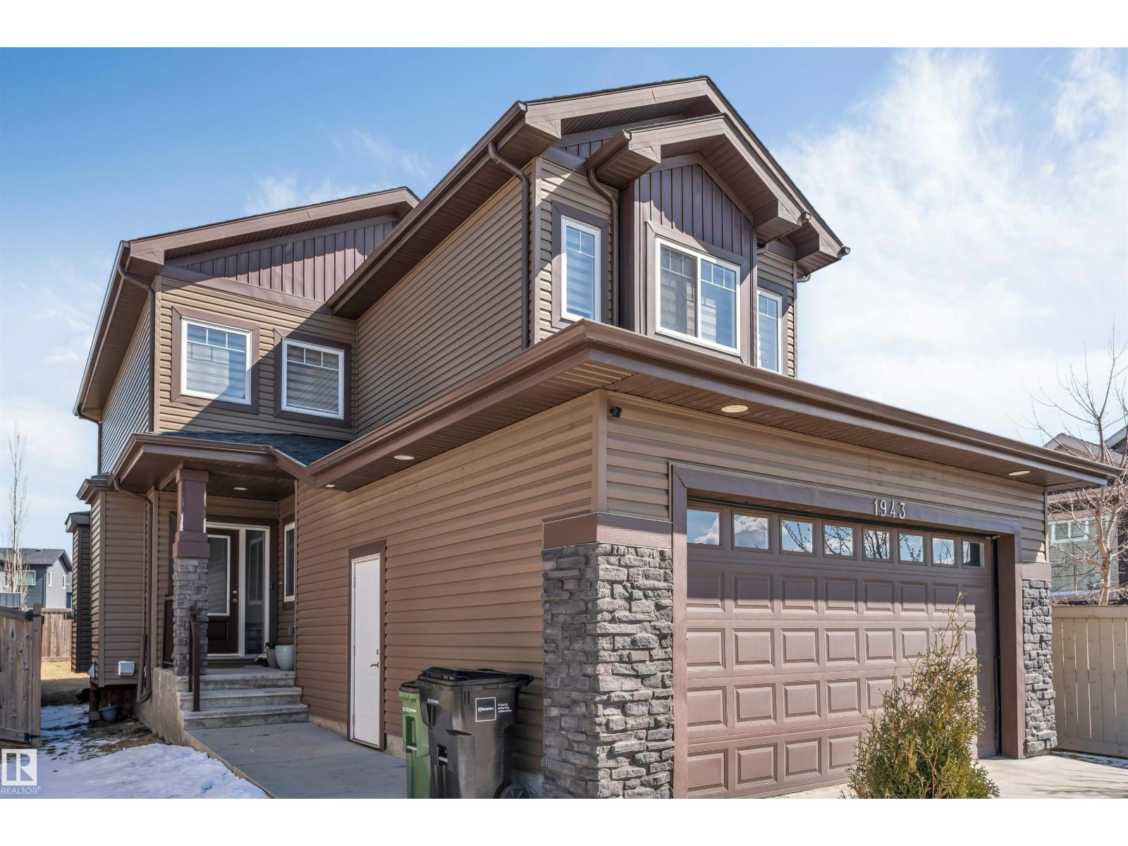 1943 ADAMSON TC SW, Edmonton