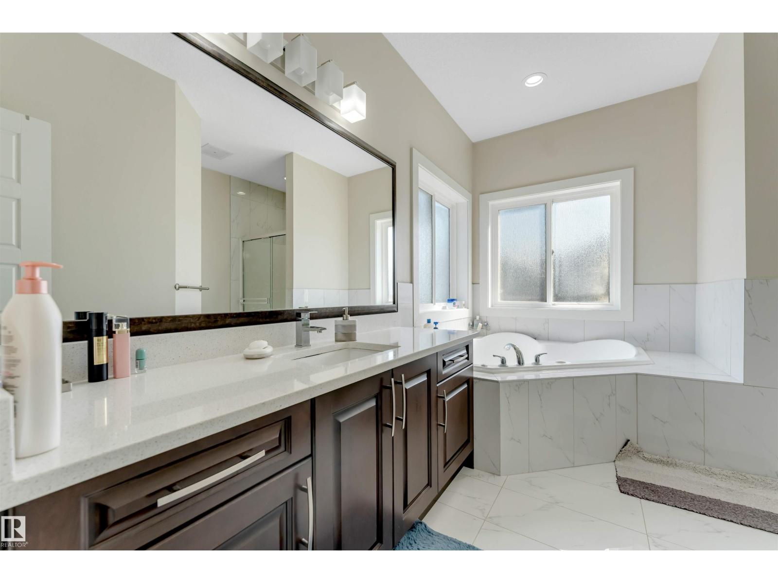 1943 ADAMSON TC SW, Edmonton