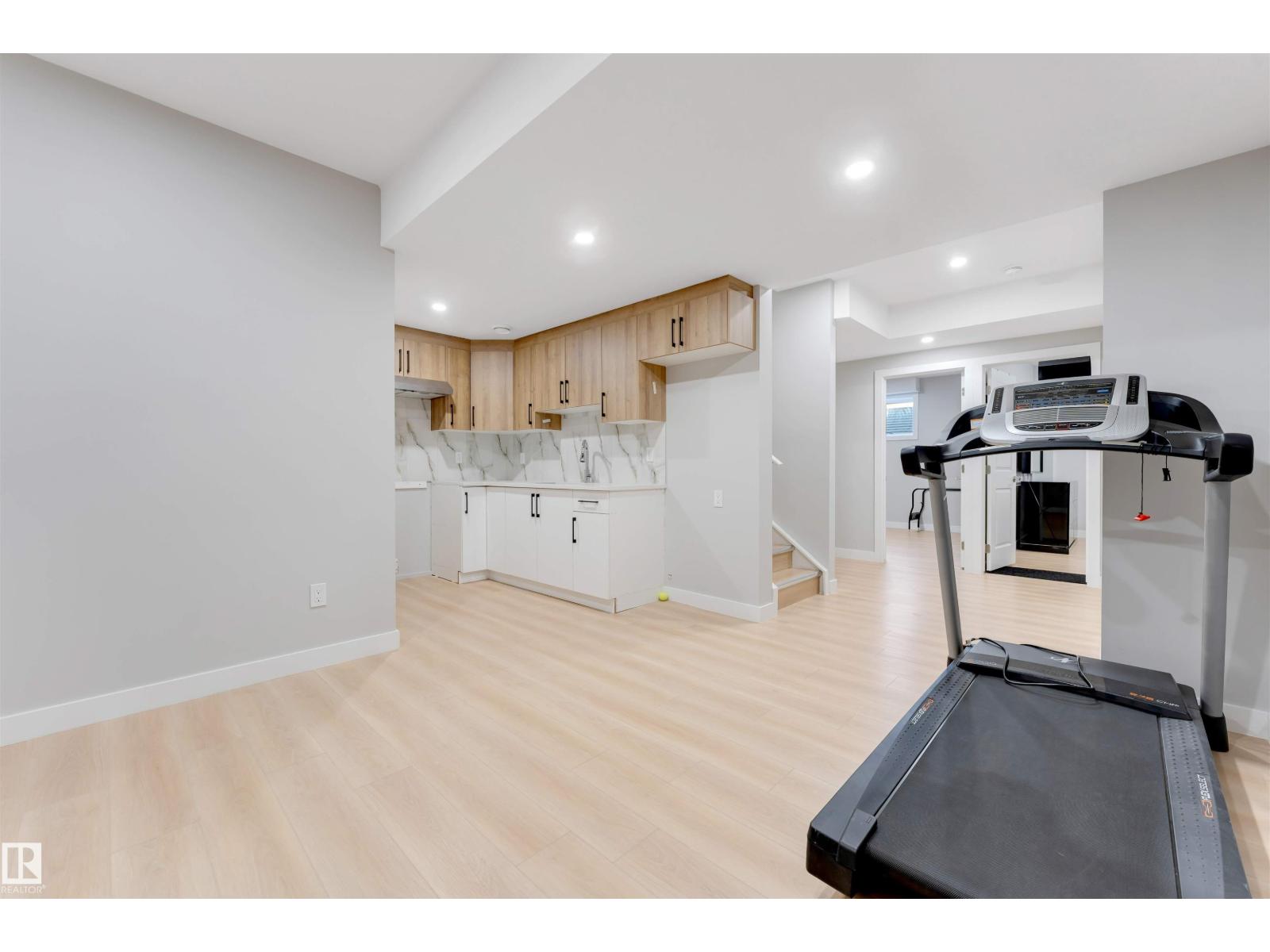 1943 ADAMSON TC SW, Edmonton