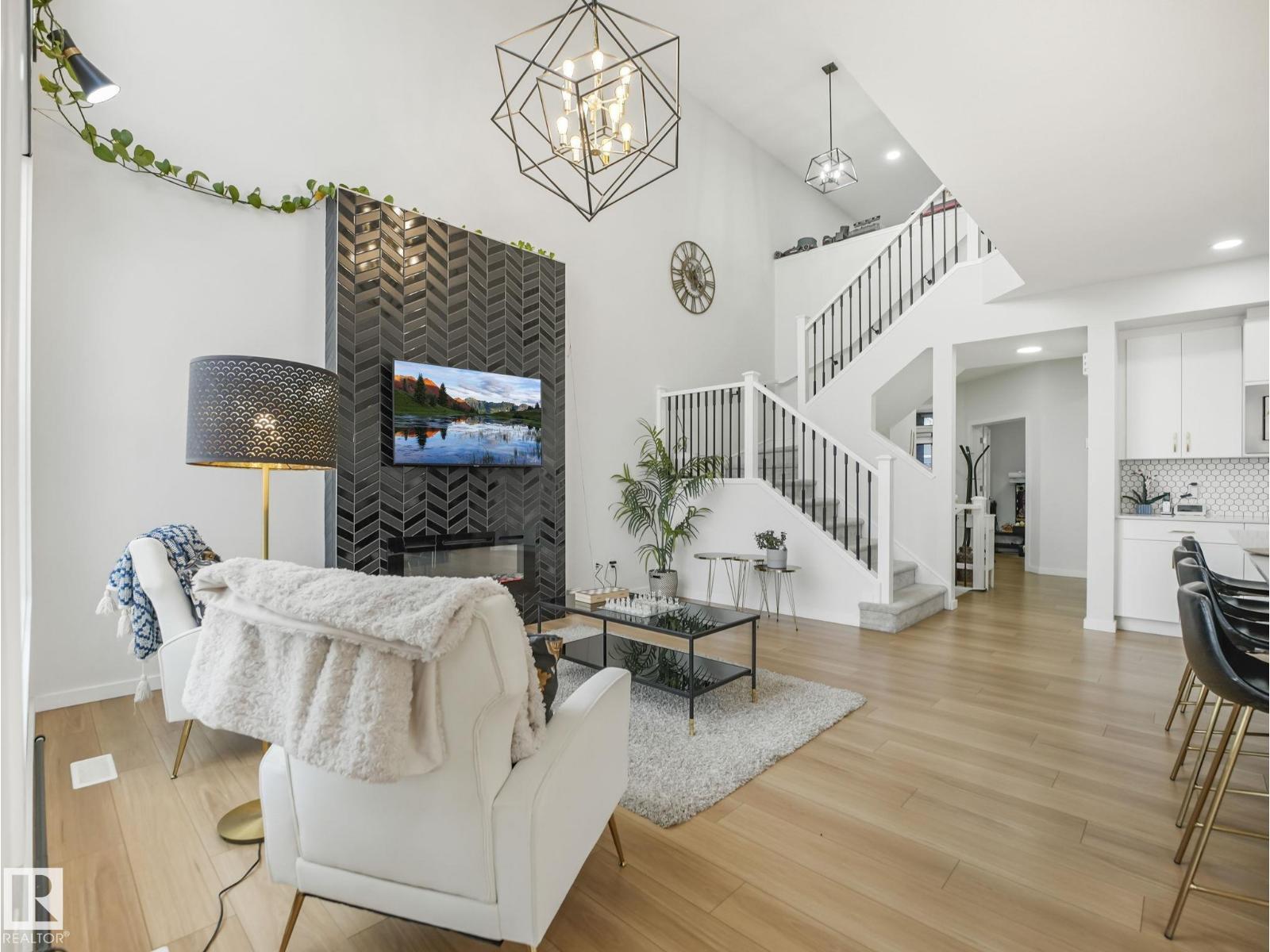 4324 Hawthorn Landing SW, Edmonton