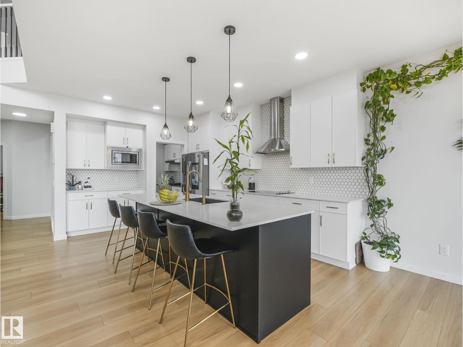 4324 Hawthorn Landing SW, Edmonton