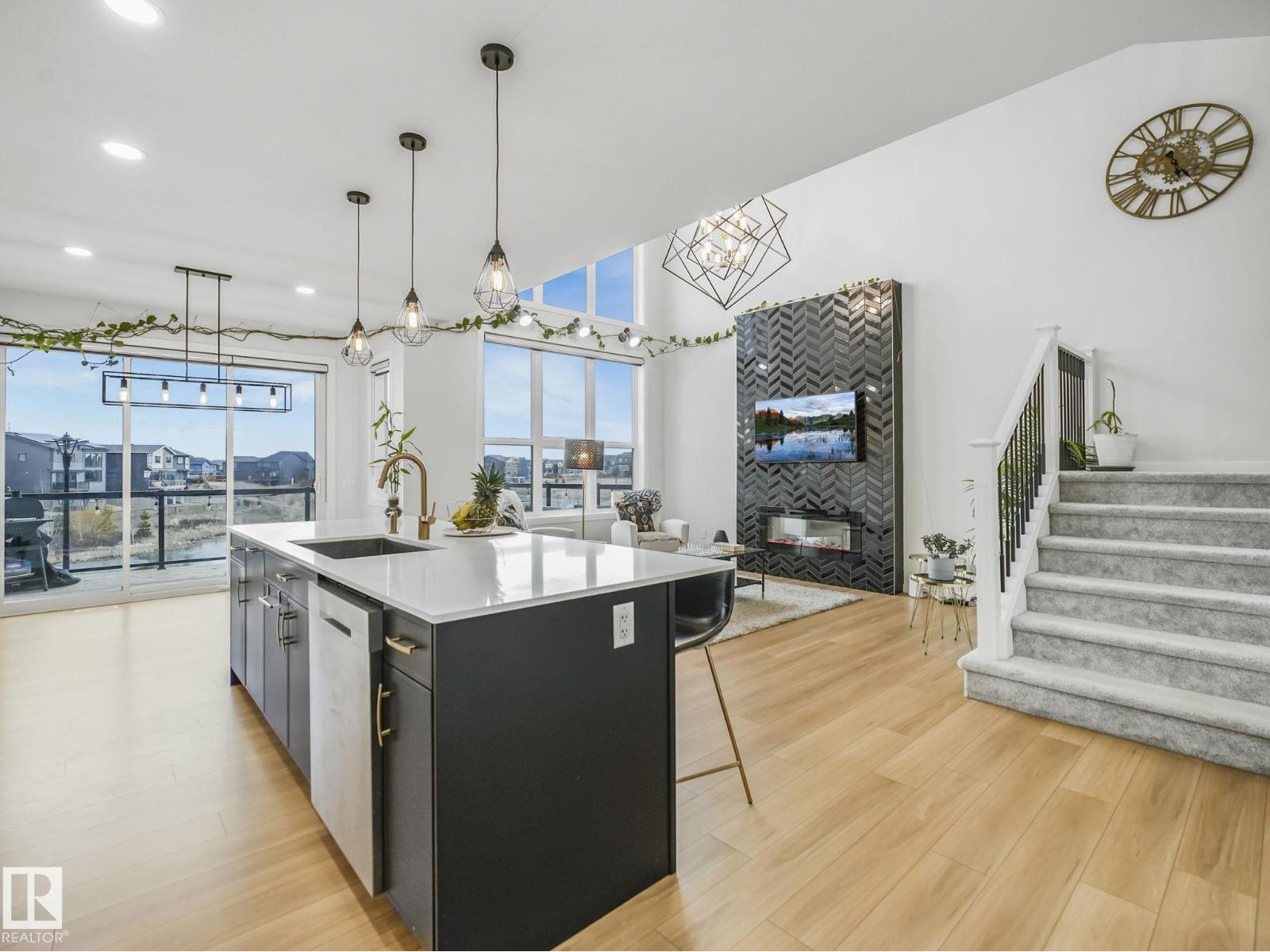 4324 Hawthorn Landing SW, Edmonton