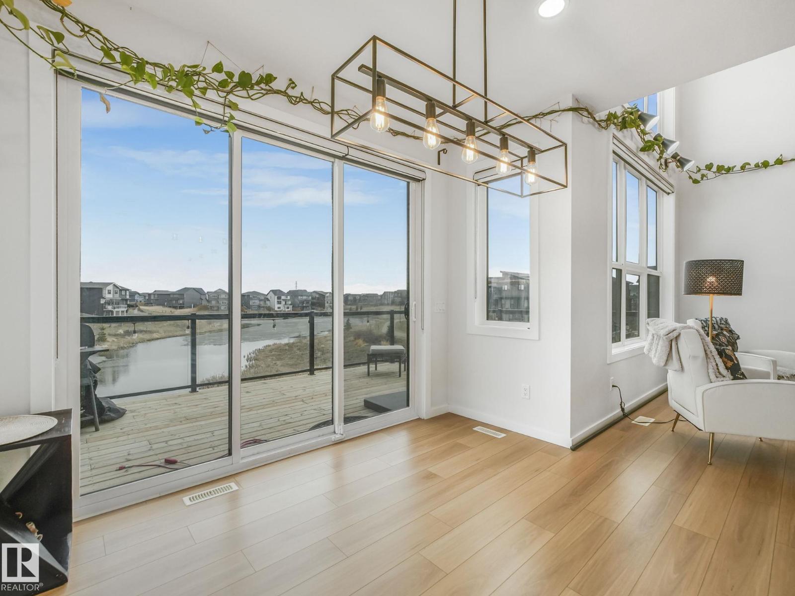 4324 Hawthorn Landing SW, Edmonton