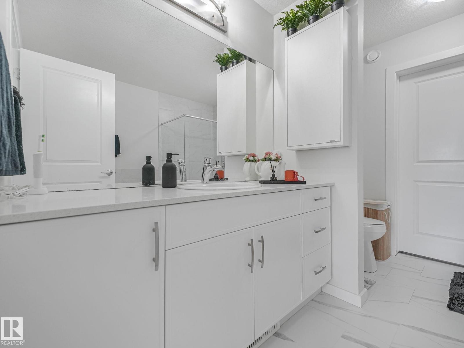 4324 Hawthorn Landing SW, Edmonton