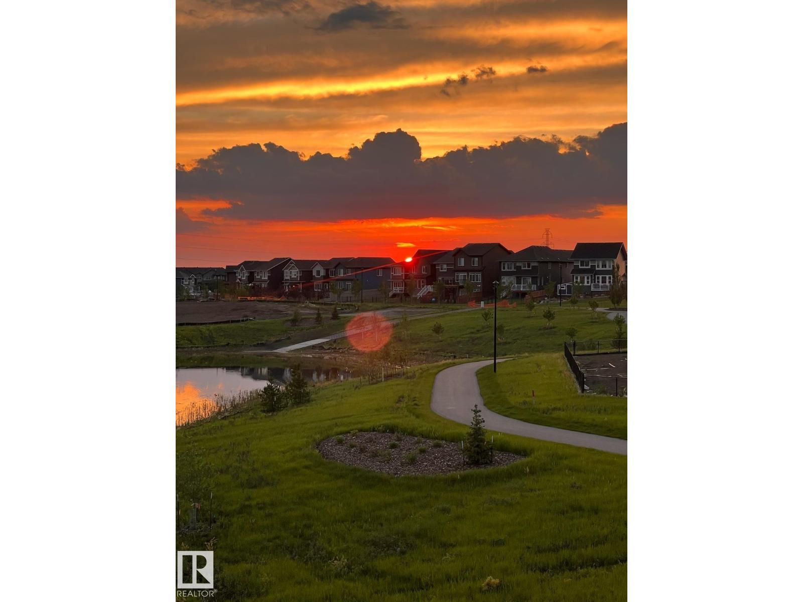 4324 Hawthorn Landing SW, Edmonton