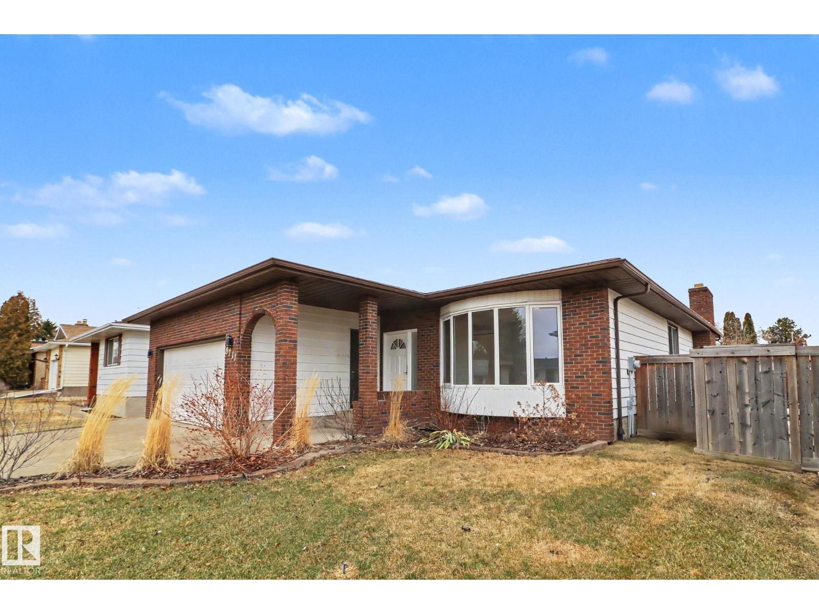 8711 30 AV NW, Edmonton