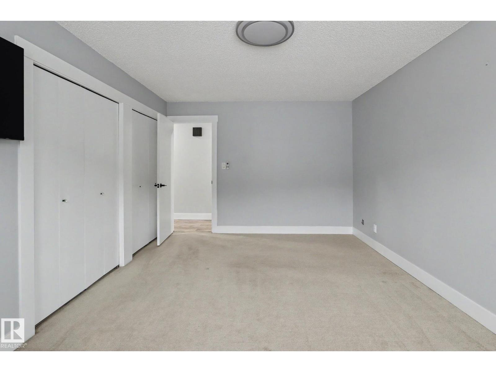 8711 30 AV NW, Edmonton