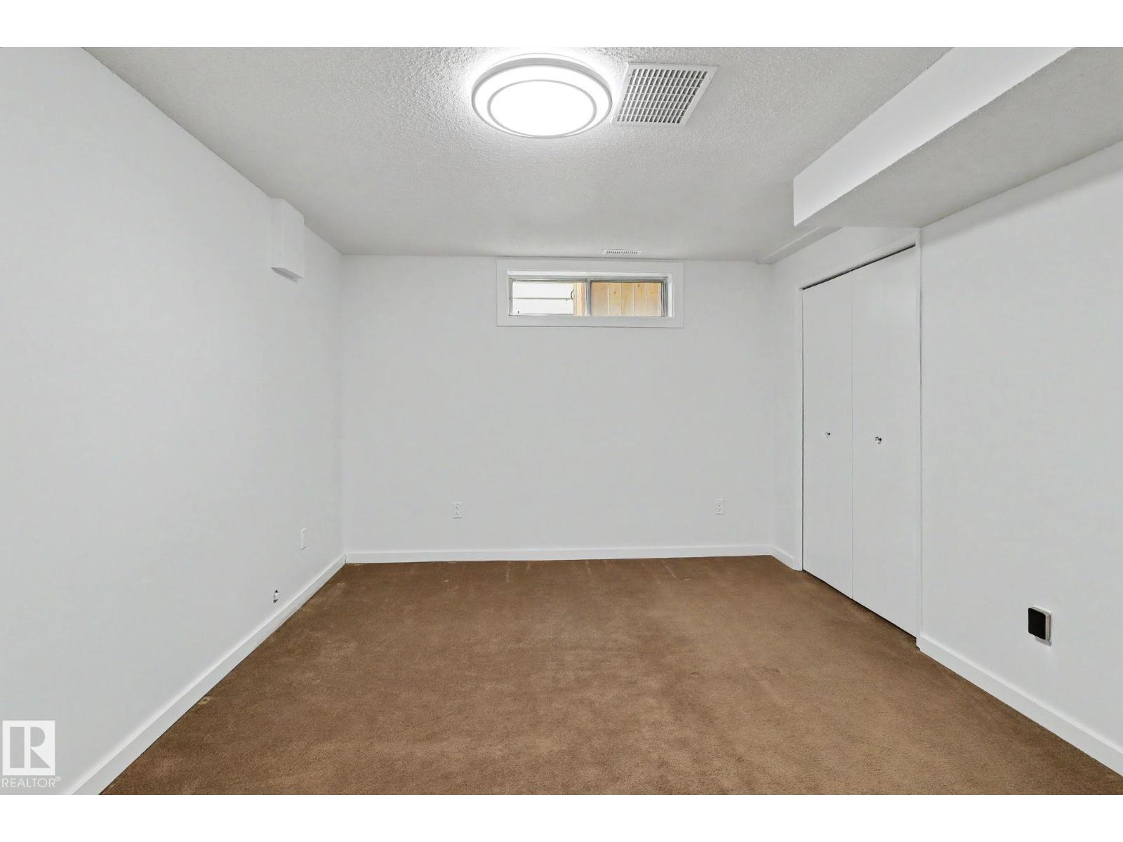 8711 30 AV NW, Edmonton