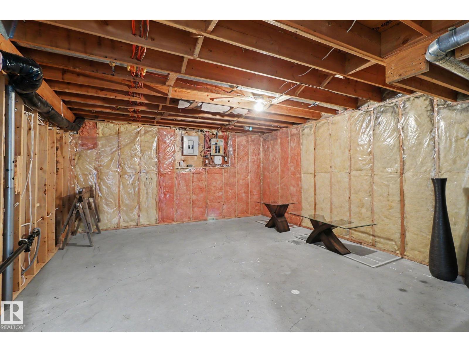 8711 30 AV NW, Edmonton